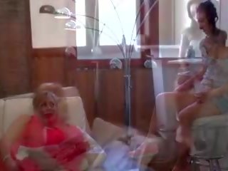 Täti näytelmiä kanssa hänen niece, vapaa aunties porno 69